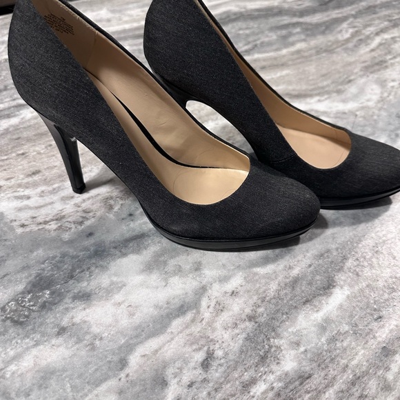 Nine West heels - Picture 3 of 5